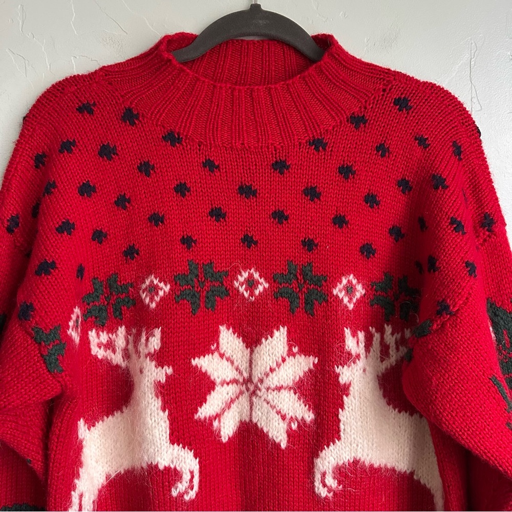 Vintage Michelle Stuart Hand Knit Christmas Reindeer Sweater Mohair Wool Medium - Picture 2 of 6